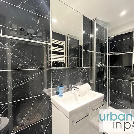 Urban Flat 120 - Charming 3 Bedroom Flat In Le Marais París